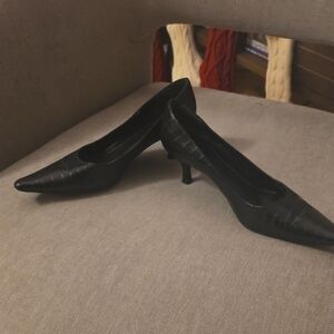 Bandolino Black Leather Crocodile Print Kitten Heels Sz 9.5